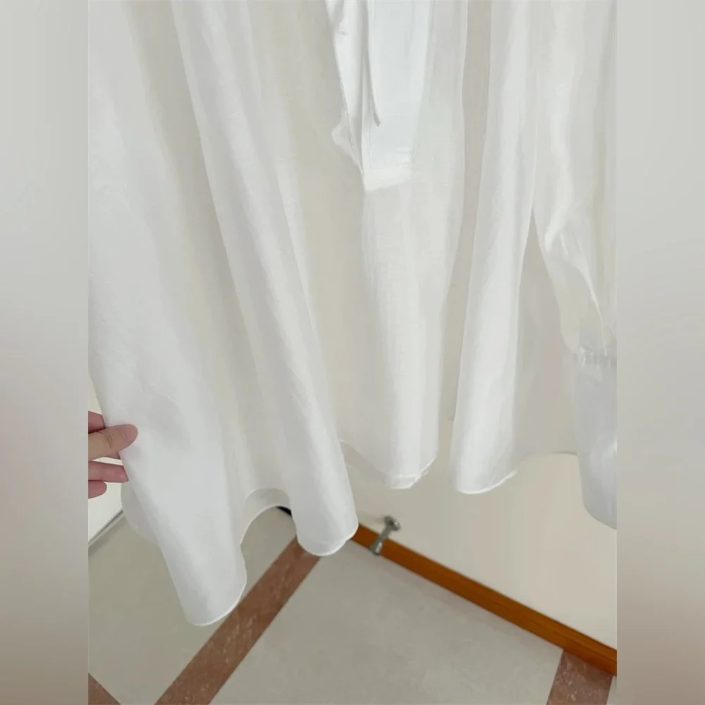 The Poet Blouse in White - Picture 10 of 11